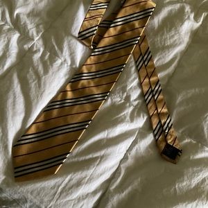 Burberry tie